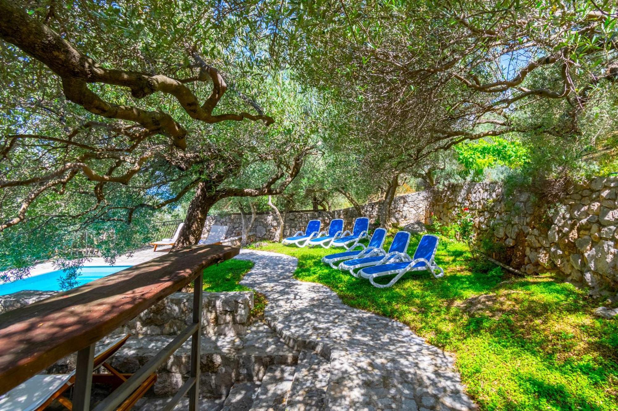 Sara With Pool, Whirlpool And Sea View * Makarska